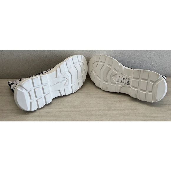 Alexander McQUEEN Men Tread Slick Logo High Top Sneaker White Black EU42.5 US9.5 - Picture 6 of 16